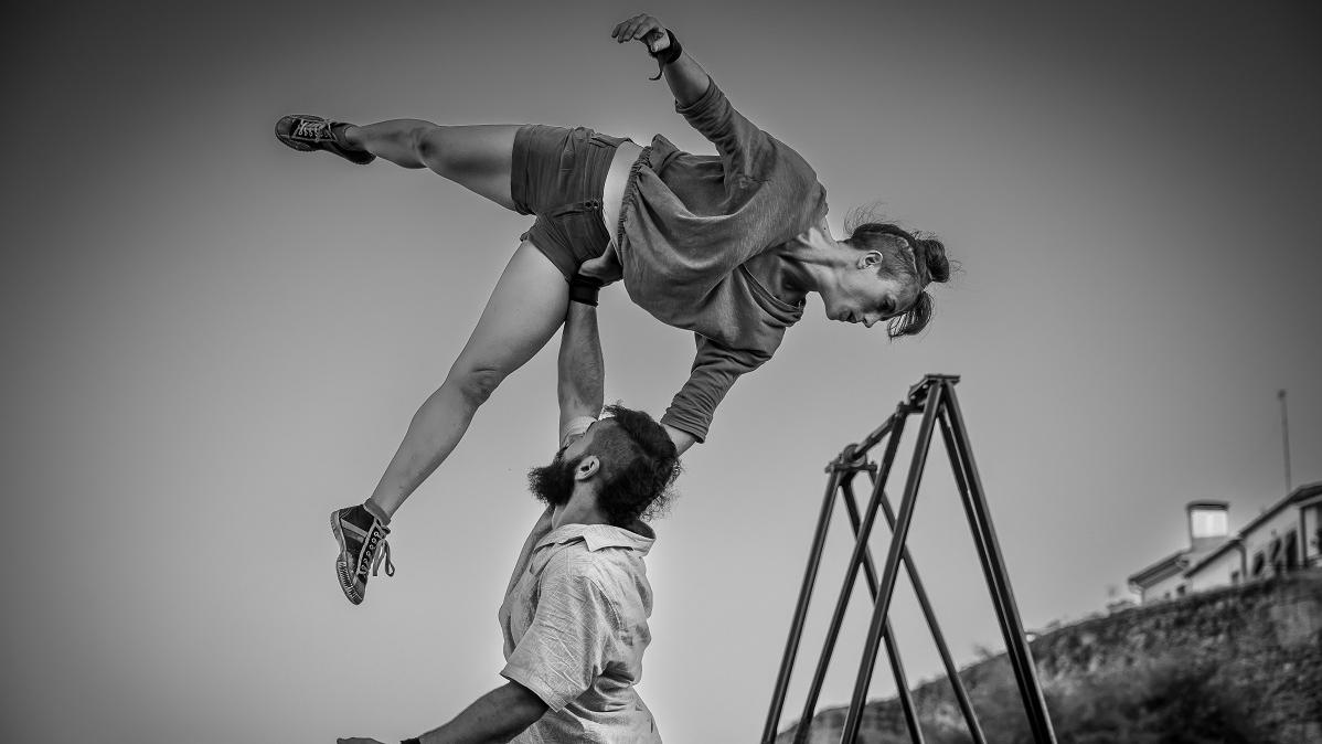 Compañía Cirk about it