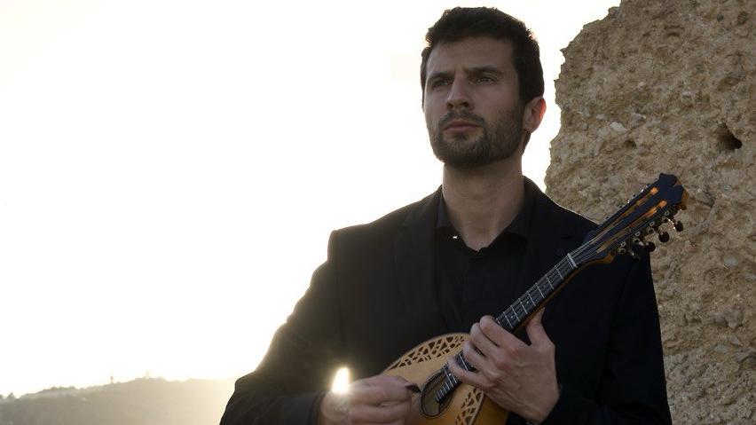 Miguel Ángel Gosálbez, intérprete de mandolina