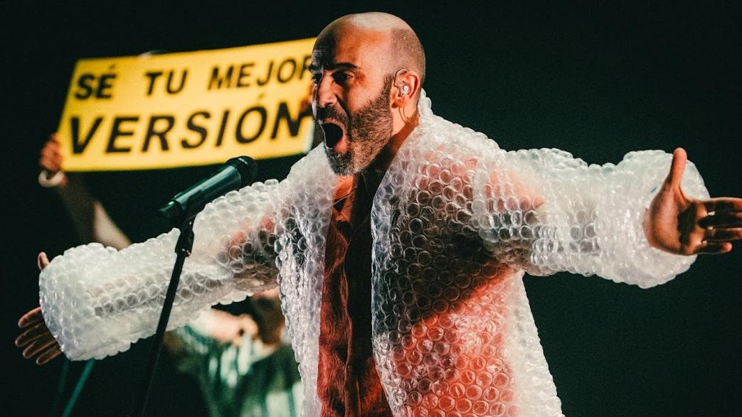 Agua sucia Teatro Calderón