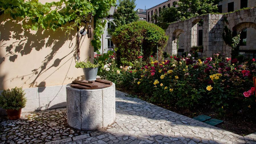 Jardín de la casa de zorrilla