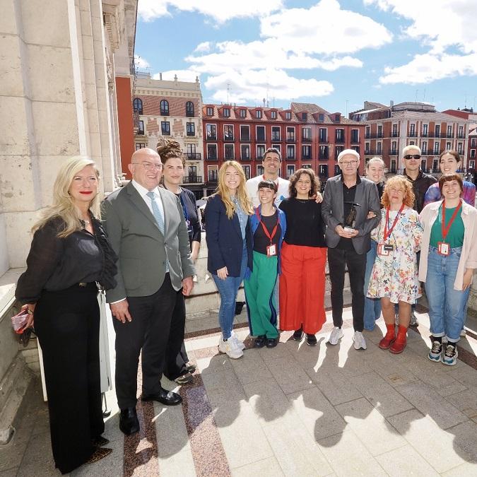 homenaje visitants