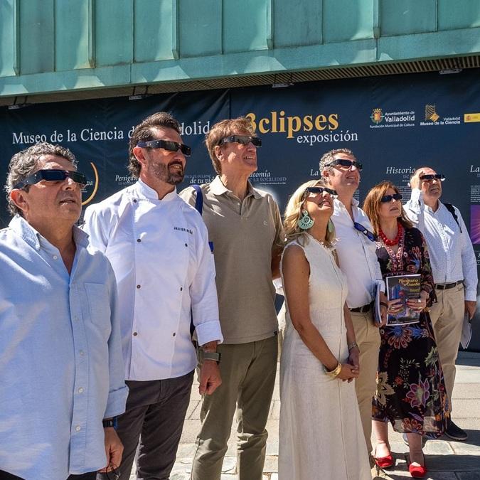 Museo Ciencia Esperando el eclipse