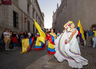 Desfile banderas